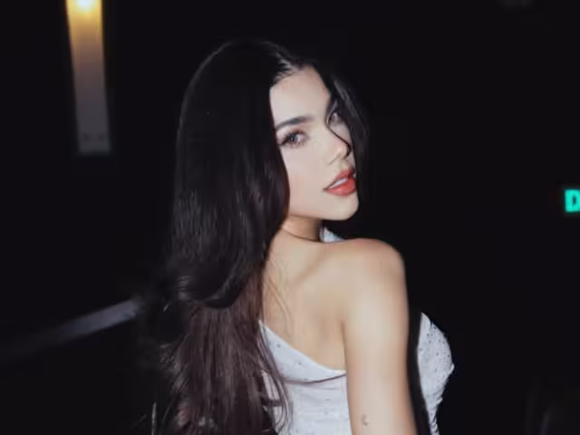 Kenia Os comparte detalles de la relación que tiene con la mamá de Peso Pluma