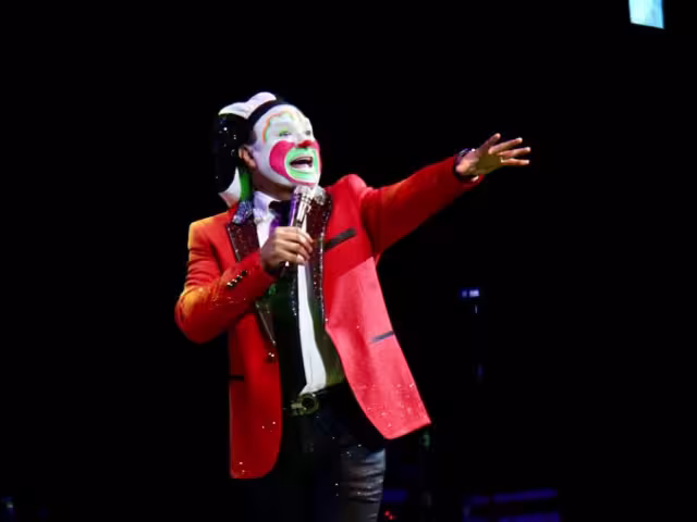 Brincos Dieras sorprende al donar dinero y hacer colecta para un padre de familia con insuficiencia renal