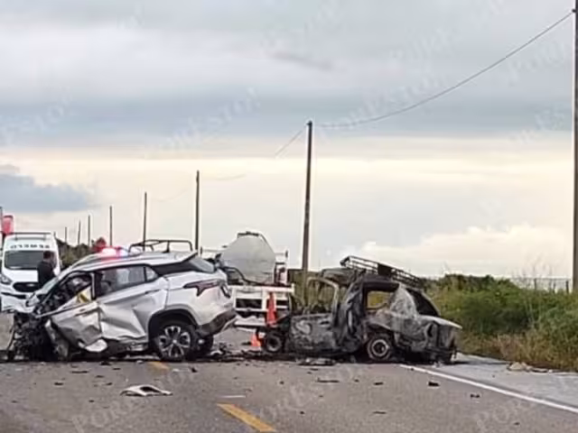 Accidente mortal bloquea tránsito entre Sabancuy y Champotón