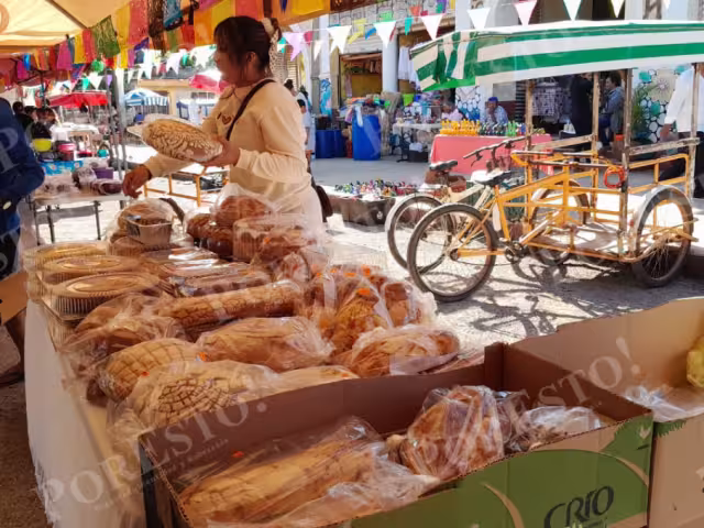 Locatarios de Dzitbalché reportan bajas ventas por Día de los Pixanitos.