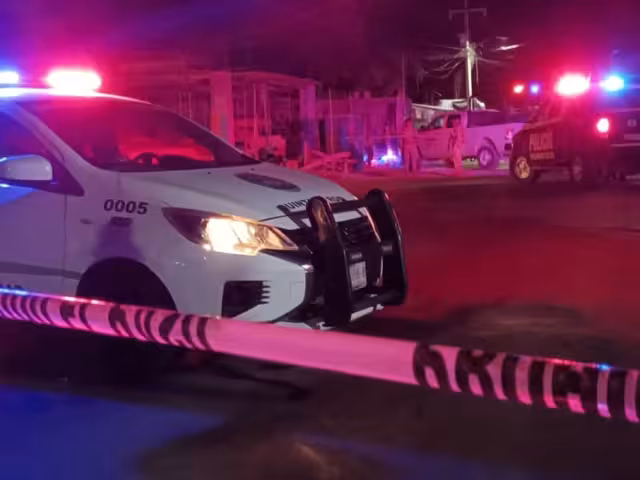 Autoridades de seguridad acordonaron el área en Puerto Morelos