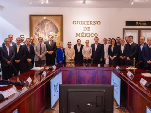 La presidenta Claudia Sheinbaum se reunió con empresarios miembros del CCE