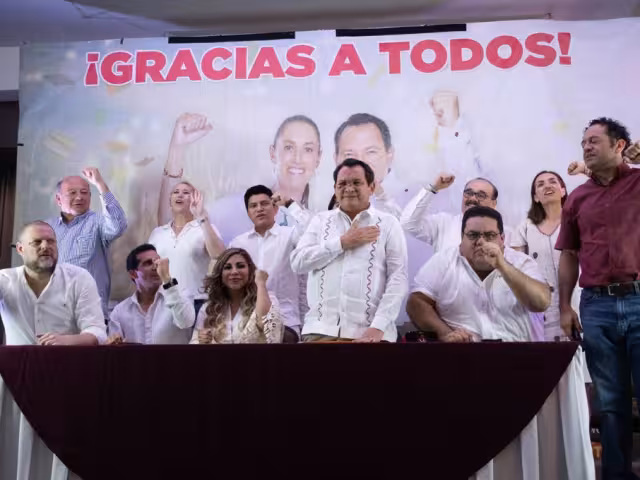 El triunfo de Joaquín Díaz Mena "Huacho" fue histórico para Morena en México