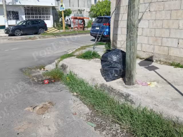 Basura y malos olores invaden el centro de Escárcega ante falla en recolección