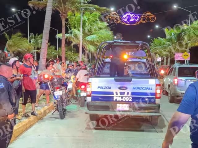 Un conductor de camioneta arrolló a una pareja de motociclistas, dejándolos gravemente heridos