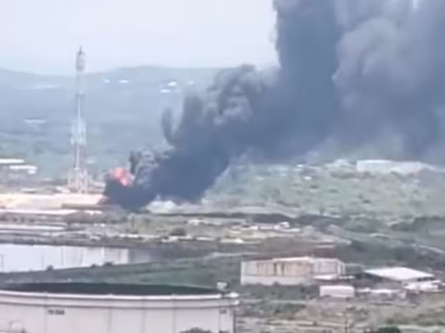 Hasta la publicación de esta nota, Pemex no ha emitido ningún comunicado oficial sobre el origen del incendio