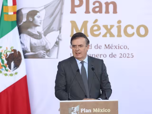 Marcelo Ebrard, Secretario de Economía y la presidenta de México, Claudia Sheinbaum