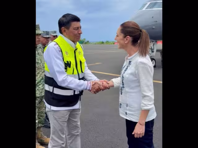 El goibernador de Oaxaca, Salomón Jara, recibió este viernes a la presidenta de México, Claudia Sheinbaum