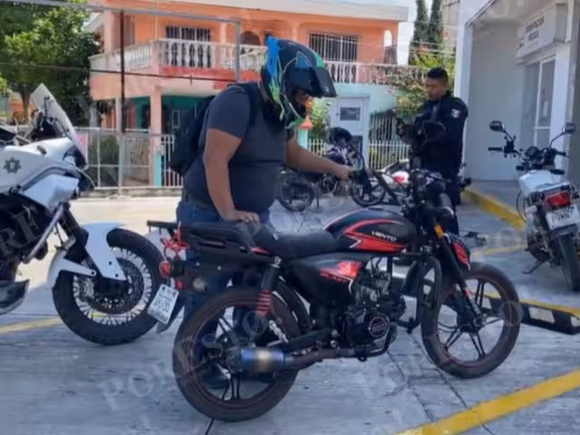 Un motociclista derrapó varios metros en la avenida Colosio con Lázaro Cárdenas, en San Francisco de Campeche.