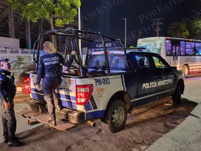 Borrachera y caos: pelea termina en accidente frente al hospital de Ciudad del Carmen