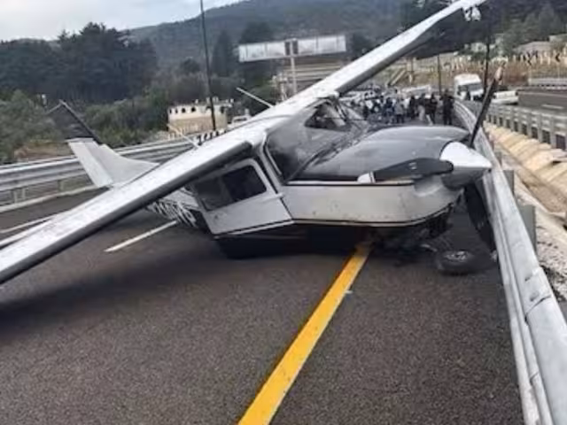 Según informes preliminares, el incidente fue provocado por una falla en uno de los motores