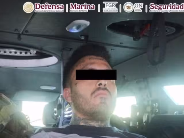 La violencia desatada este lunes en Nuevo Laredo, Tamaulipas, fue ocasionada tras la detención de Ricardo "N", alias "El Ricky" o "Mando R"