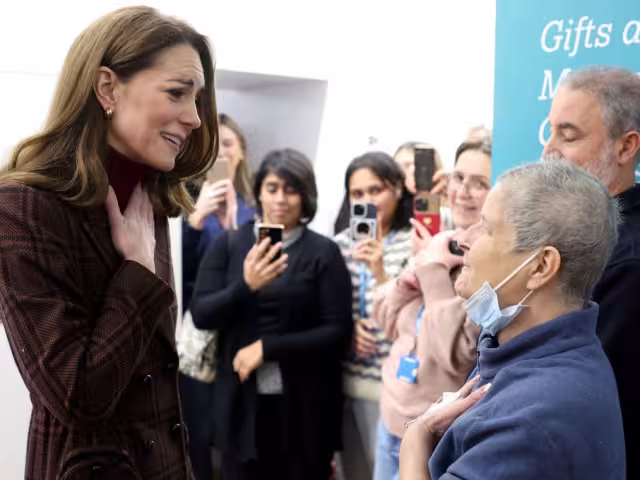 Durante su visita al hospital, la princesa agradeció al personal médico por su atención y dedicación