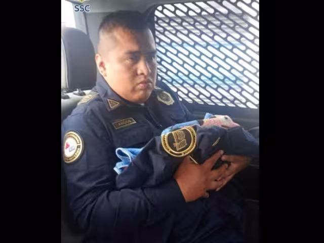 De acuerdo con el parte médico, el bebé abandonado en los baños del metro Iztapalapa se mantiene en pronóstico reservado y continúa bajo estricta vigilancia médica