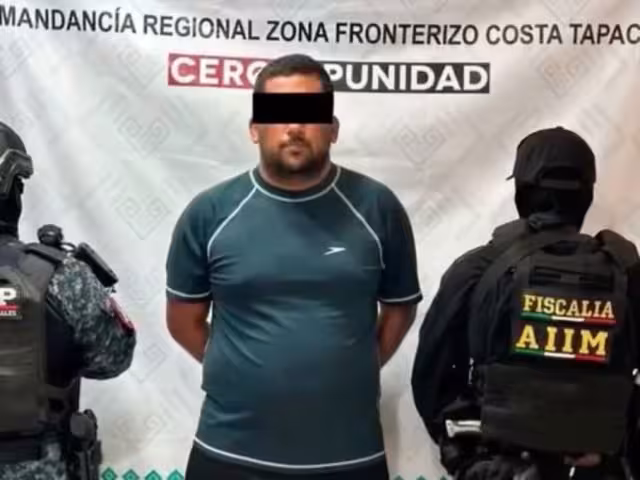 El fiscal general de justicia de Chiapas,  Jorge Luis Llaven, confirmó que el maestro enfrenta cargos por hostigamiento y acoso sexual
