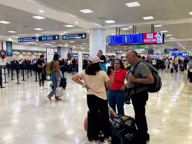 Los vuelos se mantienen sin bajas en las operaciones en el aeropuerto de Cancún
