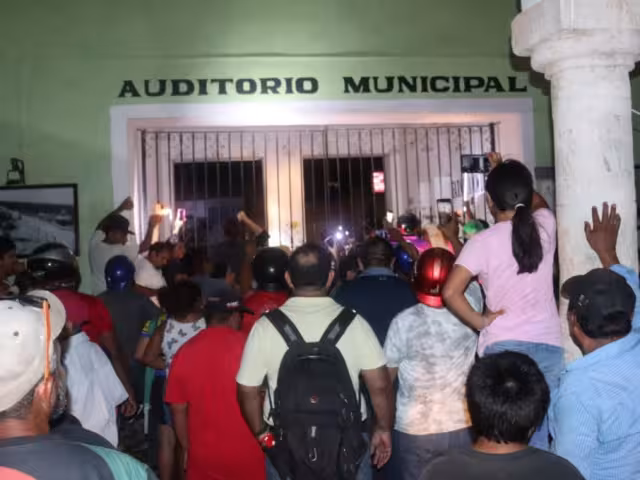 Los habitantes de Peto se organizaron para mantener el conteo de votos