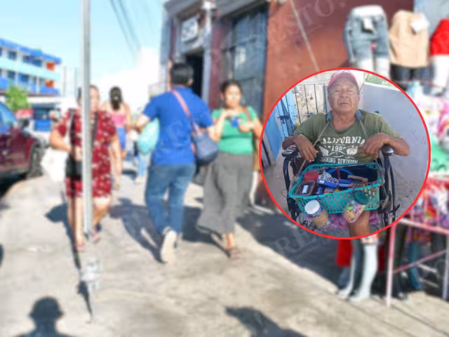Manuel Ángel Cuevas Che, vendedor con discapacidad, denunció que una mujer le roba sus productos y dinero en el área del mercado de San Pedro.