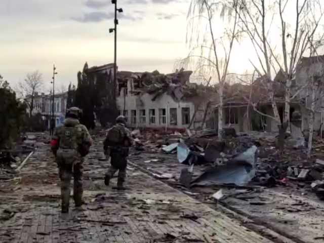 Aunque Kiev ya aceptó la propuesta, el presidente ruso destacó que existen serias dudas sobre la aplicación y verificación de un alto al fuego