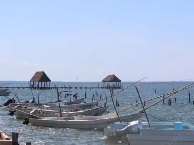 Pescadores esperan mejores condiciones tras el paso del norte en Champotón