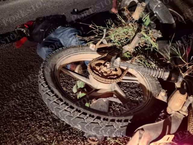 Falta de señal y tránsito retrasan auxilio a joven accidentado