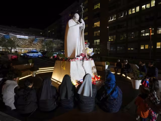 En su parte médico más reciente, se indicó que su nivel de hemoglobina aumentó tras recibir una transfusión de glóbulos rojos