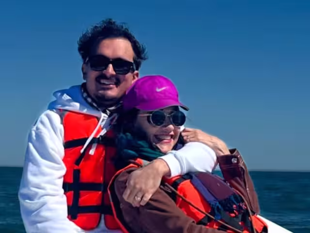 Ricardo Pérez sorprende al cantarle a Susana Zabaleta en romántico momento