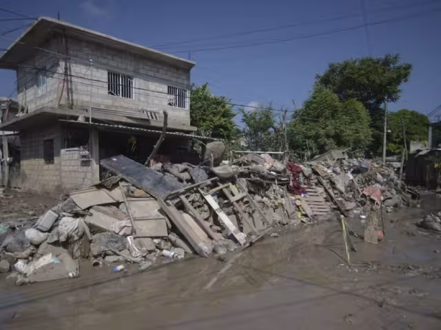 Del 14 al 24 de octubre, se han removido más de tres millones de metros cúbicos de escombros