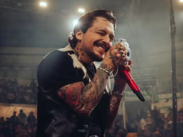 Christian Nodal habría enviado polémico mensaje a Pepe Aguilar estando 'tomado'