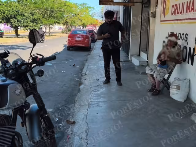 SAMU atiende a pepenador lesionado tras choque con motociclista