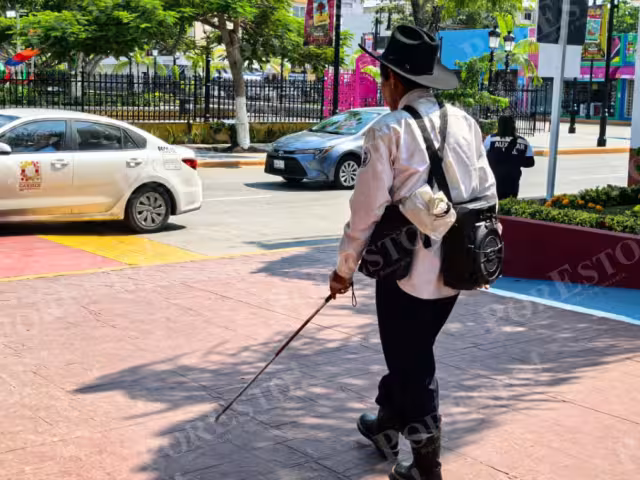 Denuncian abusos de choferes contra personas con discapacidad en transporte de Atasta a Carmen