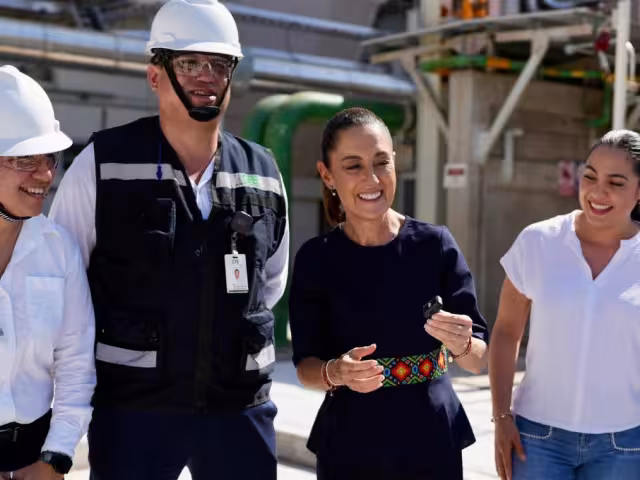 La presidenta Claudia Sheinbaum subrayó que la CFE es “empresa del pueblo de México”