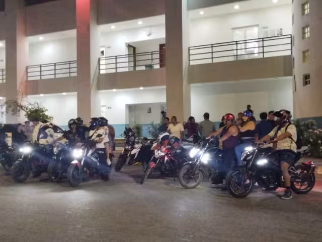 Más de 40 motociclistas se manifestaron en Playa del Carmen