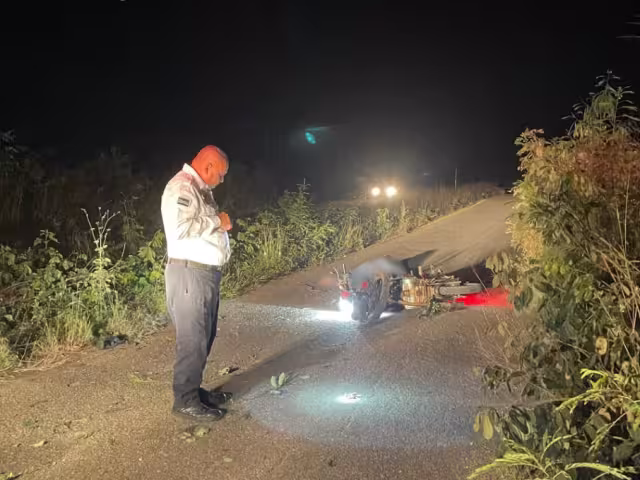 Un motociclista de 47 años falleció en un accidente carretero en el entronque de la vía estatal Hopelchén-Dzibalchén