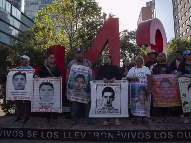 La ratificación del auto de prisión representa un paso más en la compleja y polémica ruta judicial del caso Ayotzinapa