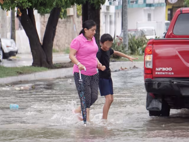 El Día del Padre en Campeche podría estar acompañado de lluvias y tormentas eléctricas, según el Servicio Meteorológico Nacional.