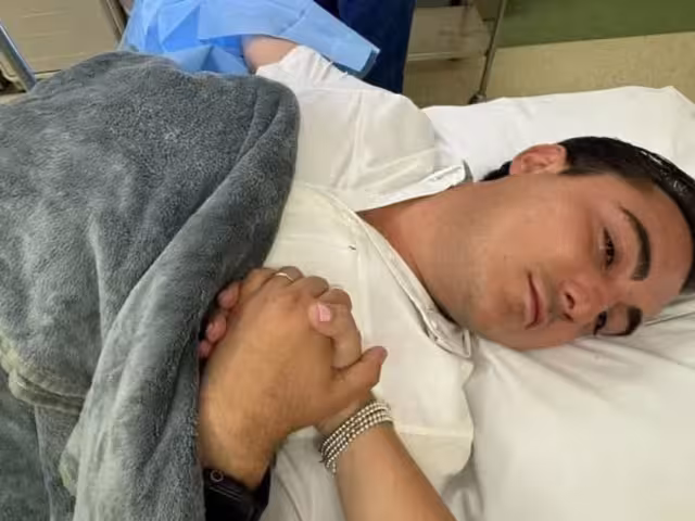 El alcalde se encuentra fuera de peligro y fue dado de alta horas después del incidente.