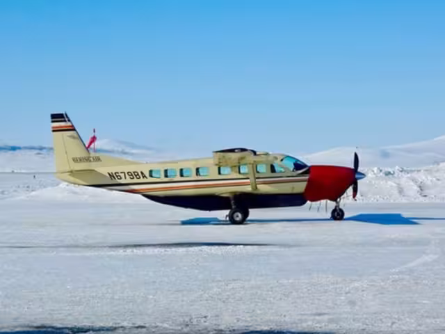 El Departamento de Bomberos de Nome aseguró que hasta el momento no hay señales de la aeronave
