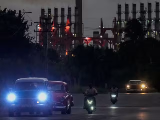 “Óscar” que impactó a Cuba entre el domingo y lunes pasados, dejó importantes daños en la infraestructura eléctrica