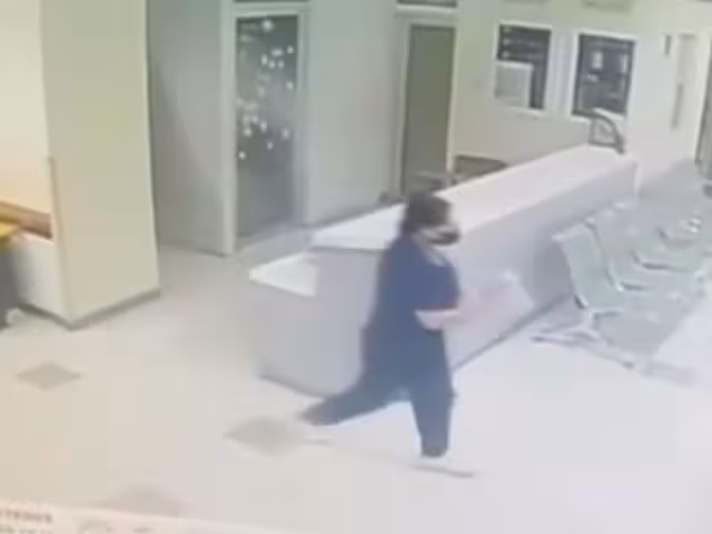 Adrián Rivas, abuelo de la menor, y otros familiares han señalado su preocupación por una posible red criminal detrás del robo