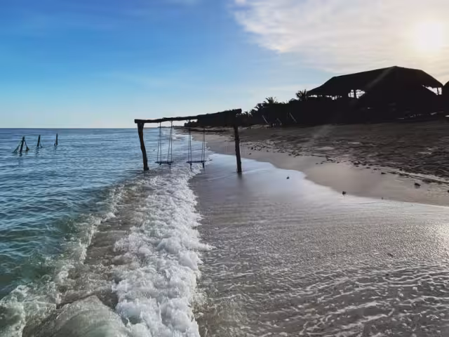 Campeche se posiciona como un destino ideal para el verano 2025, gracias a sus playas tranquilas, naturales y alejadas del turismo masivo.