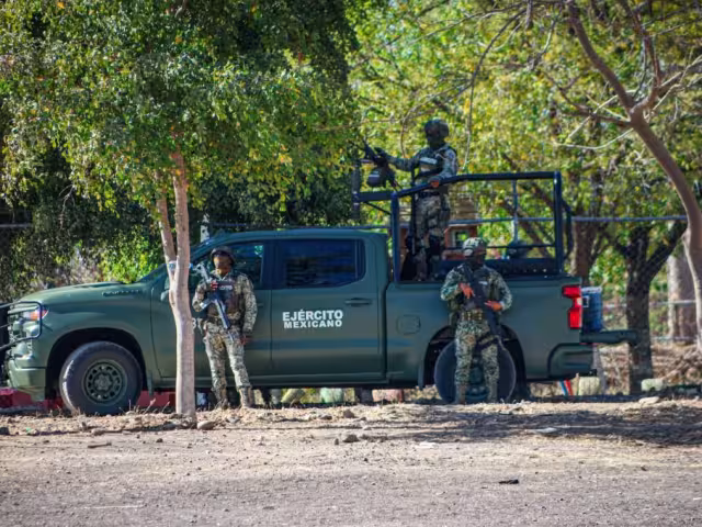 Los detenidos fueron arrestados durante un operativo realizado en el municipio de Los Reyes