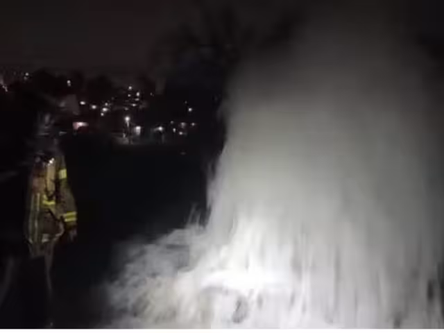 Controlan fuga de agua en Atizapán de Zaragoza tras fractura de ducto del Sistema Cutzamala