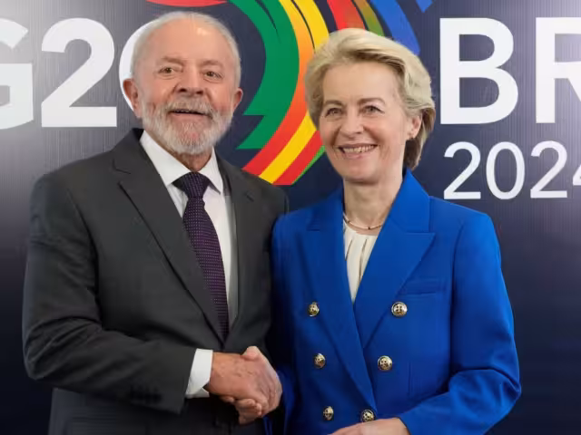 Luiz Inácio Lula da Silva, presidente de Brasil y Ursula von der Leyen, presidenta de la Comisión Europea