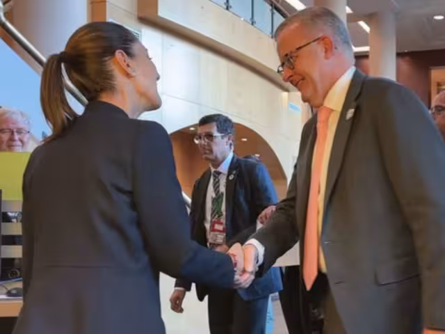 En su participación en la CUmbre del g/, la presidenta de México, Claudia Sheinbaum tuvo oportunidad de saluda al primer ministro de Australia, Anthony Albanese