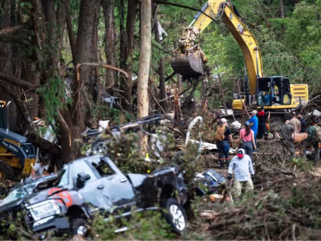 Las lluvias torrenciales, que acumularon más de 30 centímetros de agua en 12 horas, provocaron el desbordamiento del río Guadalupe