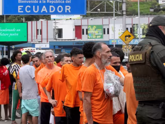 La Cancillería de Ecuador respondió que la medida fue notificada desde el 8 de julio y que cada caso fue revisado con apego a los derechos humanos