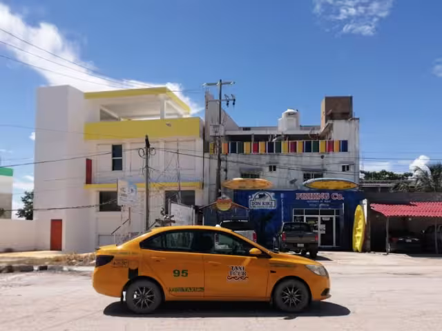 Colonos de Kilómetro 55, padecen constantes apagones por abandono de CFE, pasan hasta 3 días sin luz