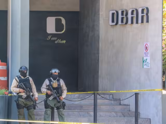 El gobernador de Tabasco, informó que se regularán los horarios de bares y centros nocturnos