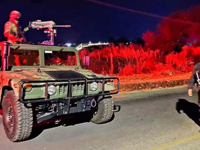 El pasado lunes, en la localidad de Los Gallineros, en Cotija, un artefacto similar detonó, dejando también como saldo dos soldados fallecidos